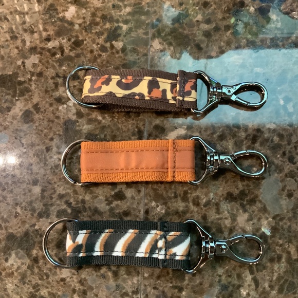 LUG KEY FOB x 3 - Picture 2 of 2